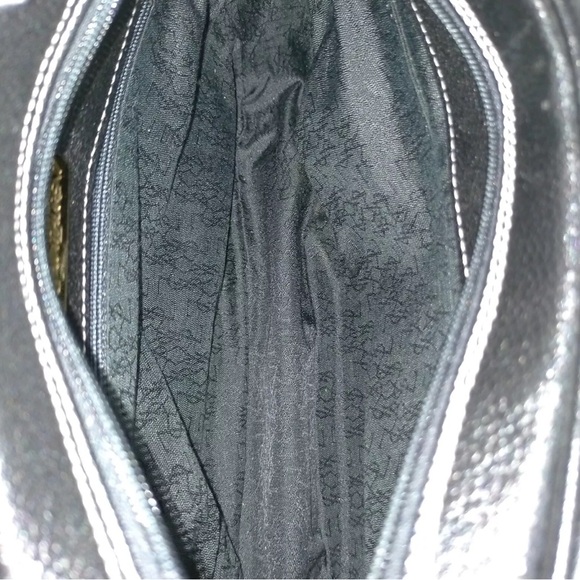 YSL LOGO LEATHER SHOULDER BAG - Picture 8 of 11